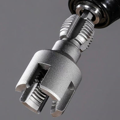 Integrated Internal & External Pipe Threading Tool