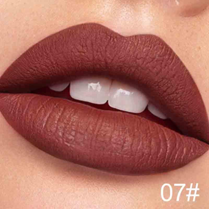 18 Color Moisture Heart Beat Matte Lipstick