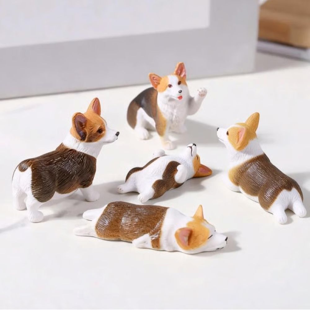 Hand-Painted Mini Cat Desk Figurines - Set of 5 Cute Cartoon Kitty Companions