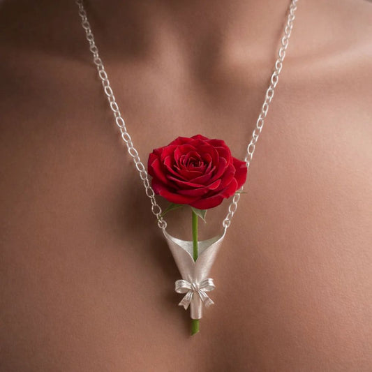 Real Flower Keepsake Necklace – DIY Floral Bouquet