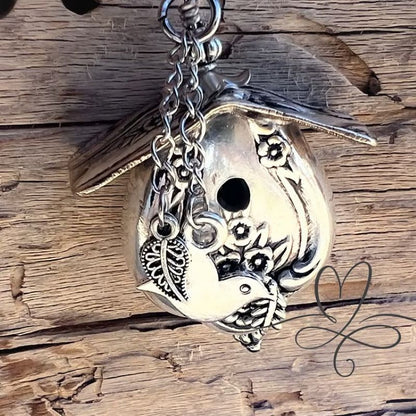 🐦Birdhouse Silver Necklace - The 1951 "Magnolia" Silverware Birdhouse✨🎉