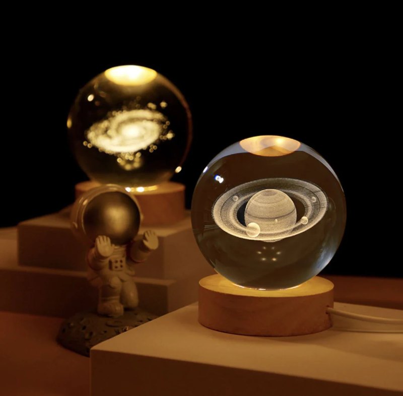 Crystal Space Lamp 🪐✨