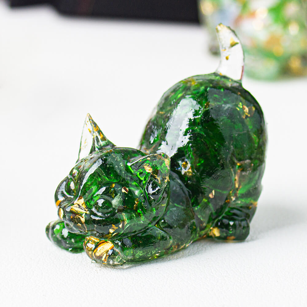 Green Glass - Handmade Natural Crystal Gemstone Cat with Raised Tail
